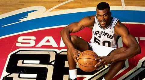 利拉德60分创队史单场得分纪录  