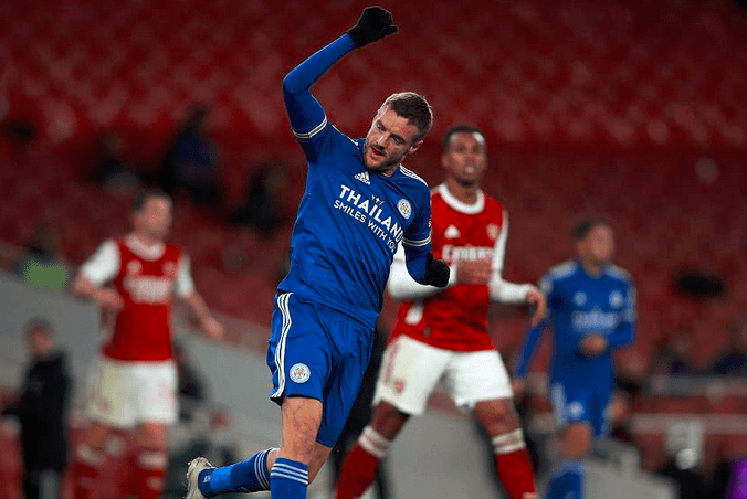  利兹联，班福德帽子戏法定乾坤  